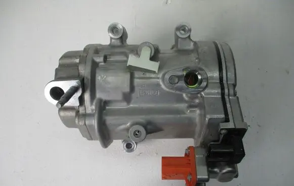 BMW 2 Active Tourer U06 Air conditioning (A/C) compressor (pump) LX6A19D623AD