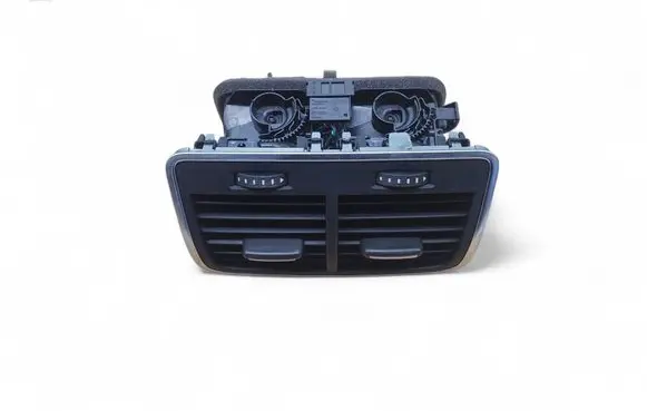 Audi A7 S7 4G Rear air vent grill 4G0819203