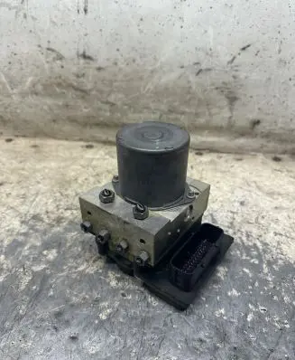 BMW X3 E83 ABS Pump 3451342468202 0265950318 342468202