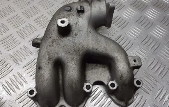 Volkswagen Polo IV 9N3 Intake manifold 045129713F