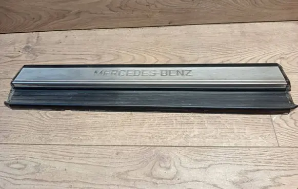 Mercedes-Benz S W140 Front sill trim cover