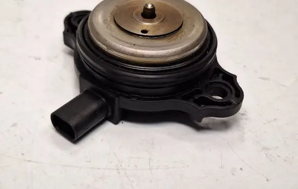 BMW X1 E84 other engine part 7593719 11367593719