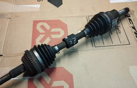 Chrysler PT Cruiser Front driveshaft P04668937AA