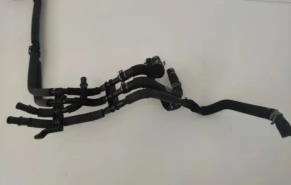 Audi e-tron Electric car engine cooling hoses/pipes 4KE122480AM 4KE121611L 4KE819460C