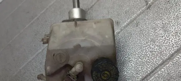 Peugeot 206 CC Master brake cylinder