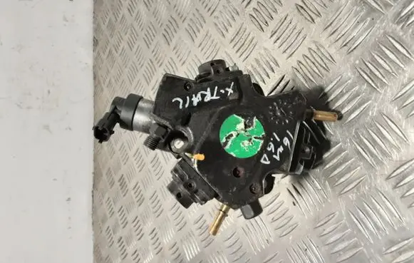 Nissan X-Trail T32 Fuel injection high pressure pump 0445010404