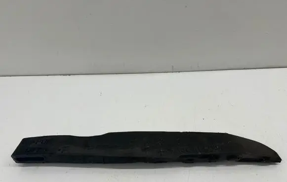 Mazda CX-30 Fender foam support/seal DFR5