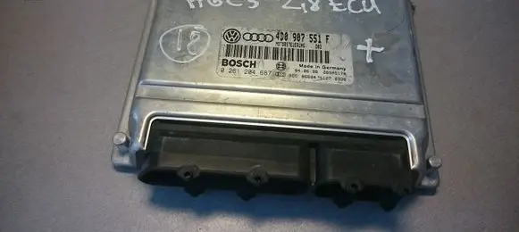Audi A6 S6 C5 4B Engine control unit/module 4D0907551F 0261204687