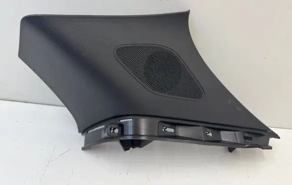 Porsche Macan (95B) (D)pillar trim (top) 95B867246