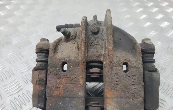 Volvo S40, V40 Front brake caliper 323281734