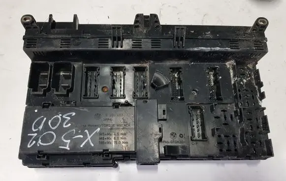 BMW X5 E53 Fuse module 8380407
