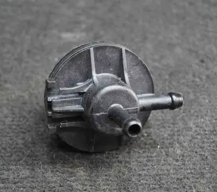 Audi A7 S7 4G Turbo solenoid valve 5Q0121671