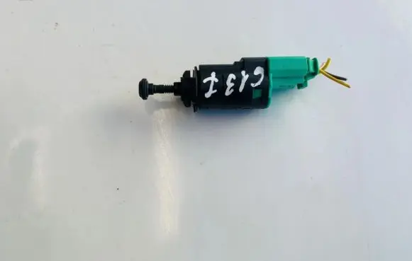 Peugeot RCZ Brake pedal sensor switch 95835t02