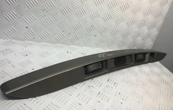 Renault Scenic III - Grand scenic III Trunk door license plate light bar 848100006R