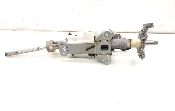 BMW 5 E60 E61 Steering wheel axle 6788840