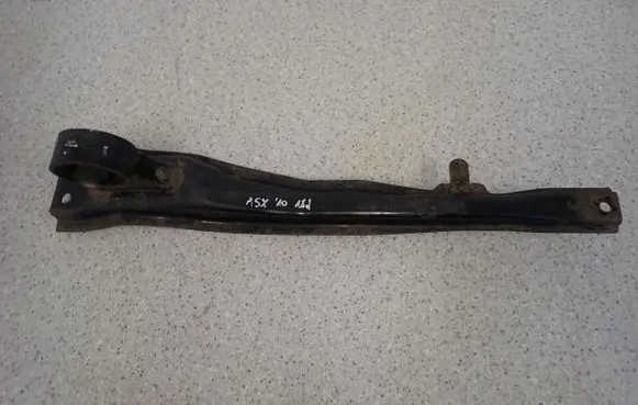 Mitsubishi ASX Engine mounting bracket 