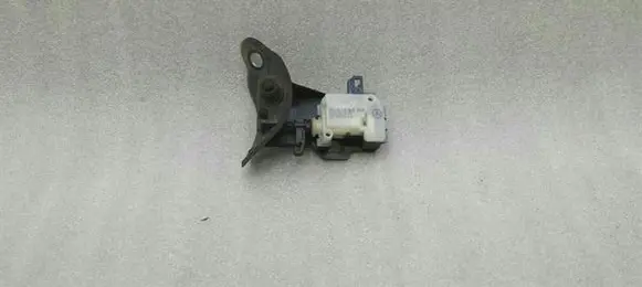 Mercedes-Benz S AMG W221 Fuel tank cap lock A2518200197