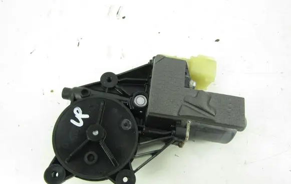 Chevrolet Meriva Front door window regulator motor 0130822792