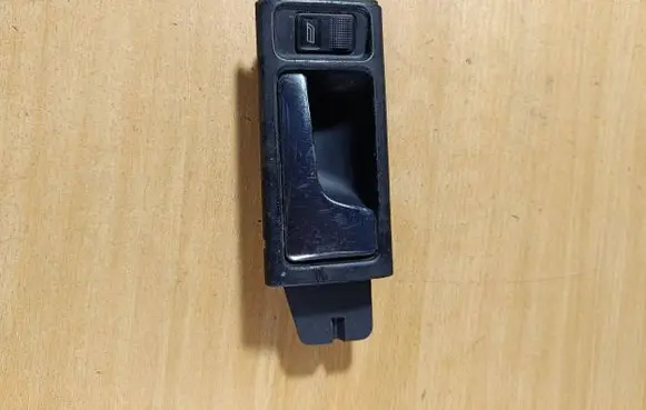 Audi A6 S6 C4 4A Front door interior handle 4A0837020C