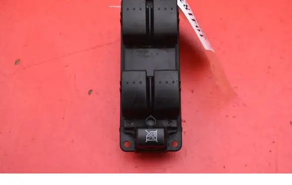 Mazda 3 I Electric window control switch BS3E66350A