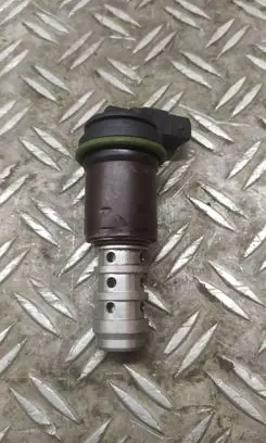 BMW 7 E65 E66 Camshaft vanos timing valve 170732309