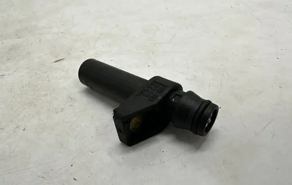Mercedes-Benz E W211 Crankshaft position sensor A0031537228