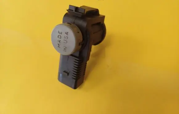 Volkswagen Caddy Turbo solenoid valve 1J0906283C
