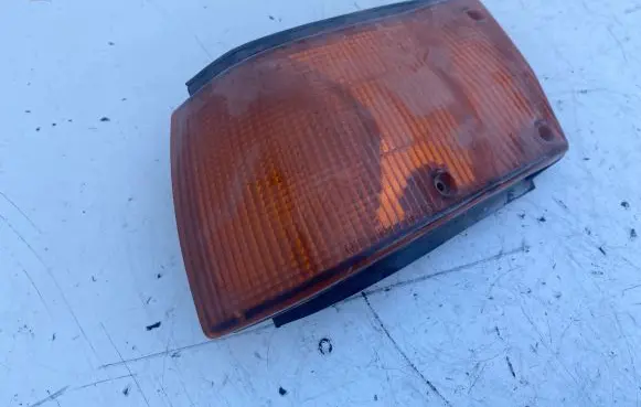 Front indicator light