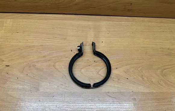 BMW 5 F10 F11 Muffler pipe connector clamp 7804161