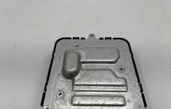 Polestar 2 LED ballast control module 32337413