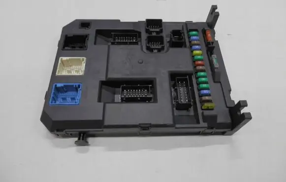 Citroen DS3 Fuse box set 9666952280