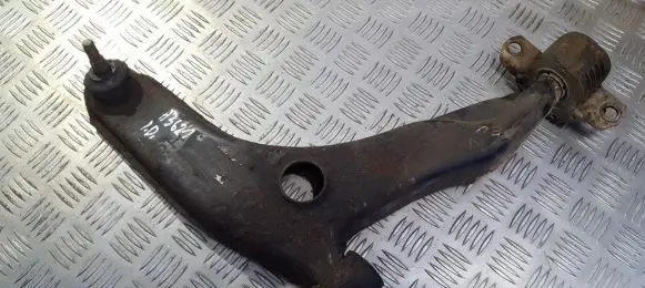 Mitsubishi Carisma Front lower control arm/wishbone