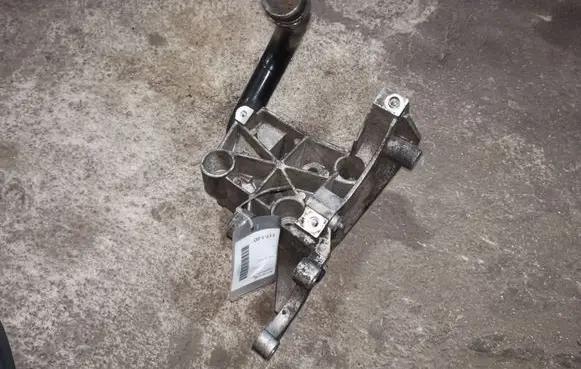 Audi A6 S6 C6 4F Power steering pump mounting bracket 059145169P