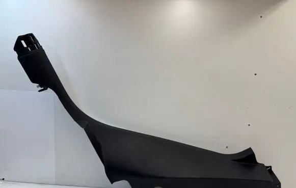 Porsche Macan (95B) Rear sill trim cover 95B867768F