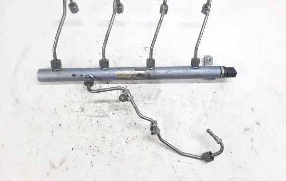 Mercedes-Benz ML W164 Fuel main line pipe A6290701495