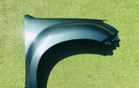 Isuzu D-Max Fender ISUZUDMAXDMAX2012