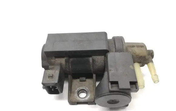 Nissan Qashqai Turbo solenoid valve 8200790180
