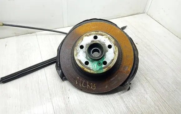 Mercedes-Benz C W204 Rear wheel hub
