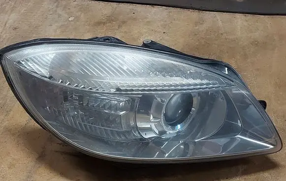 Skoda Fabia Mk2 (5J) Headlight/headlamp