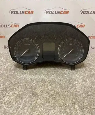 Skoda Octavia Mk2 (1Z) Speedometer (instrument cluster) 1Z0920910B V3562426