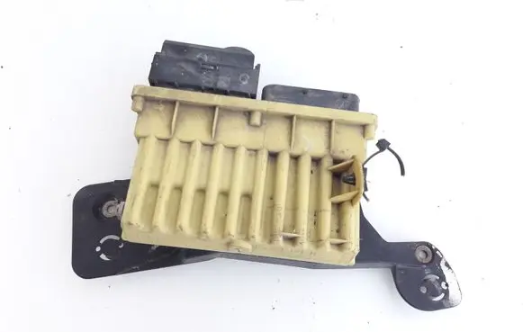 Opel Astra G Coolant fan relay 24409212