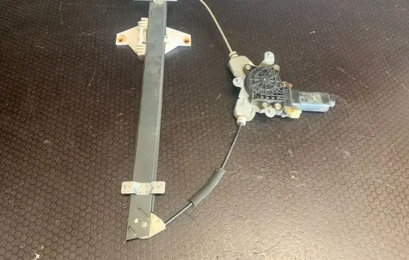 Hyundai Terracan Rear door window regulator with motor 7333008001