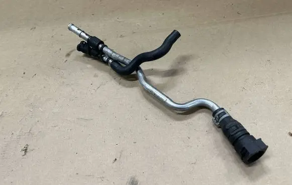 Mercedes-Benz GL X166 Engine coolant pipe/hose A2782030103 2782030103