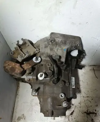 Honda FR-V Manual 5 speed gearbox SJSM SJSM2003140