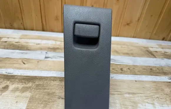 Mazda 2 Glove box 3M71A06600