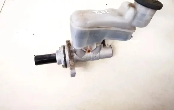Toyota Urban Cruiser (XP110) Master brake cylinder 280390 2-80390