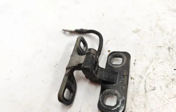 BMW X5 E53 Tailgate/trunk/boot hinge 82476678