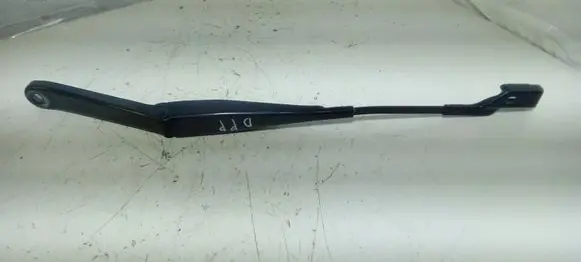 Ford Fiesta Front wiper blade arm 8A6117526DE