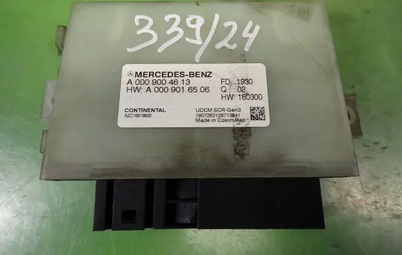Mercedes-Benz E AMG W213 Adblue control unit A0009004613