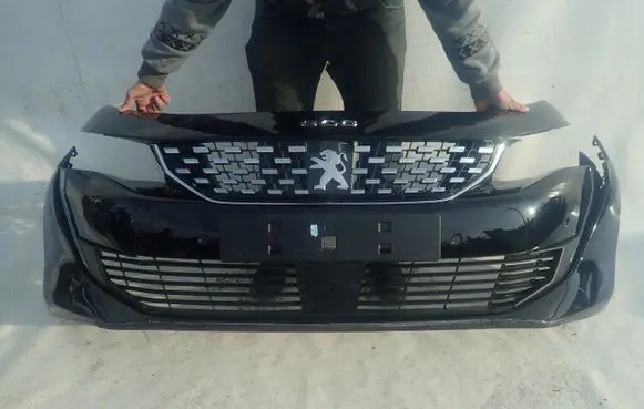 Peugeot 508 Front bumper